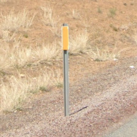 California y bollard