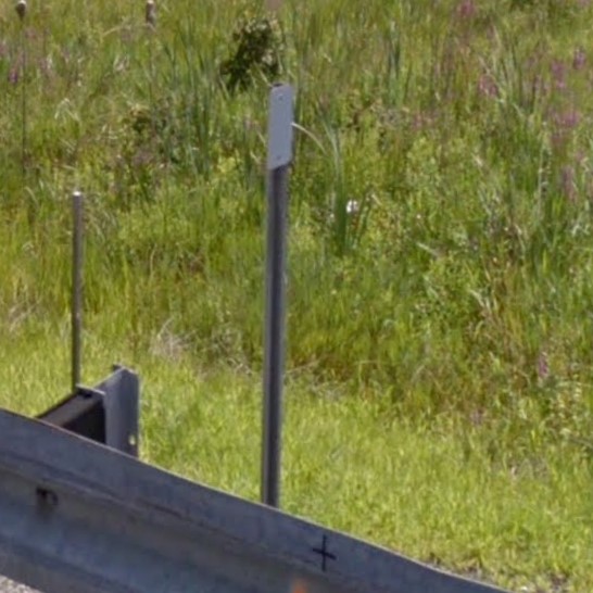 Maine w bollard
