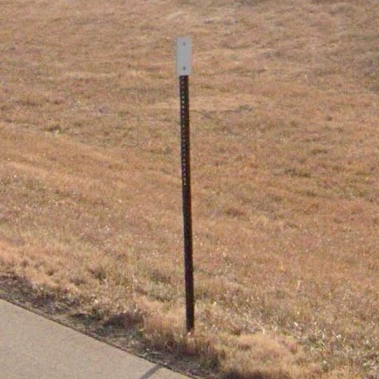South Dakota w bollard