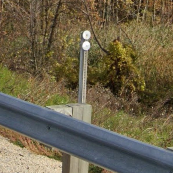 Wisconsin w bollard