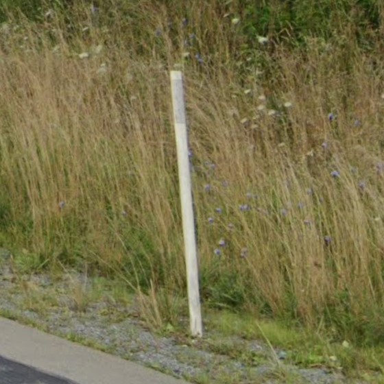 West Virginia w bollard