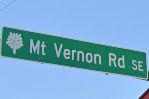 Cedar Rapids, IA street sign