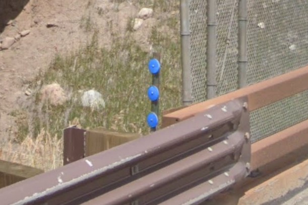 3-circle bollard