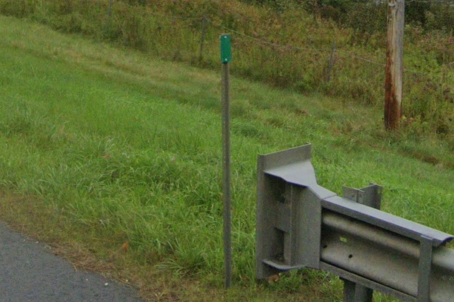 NH Green bollards