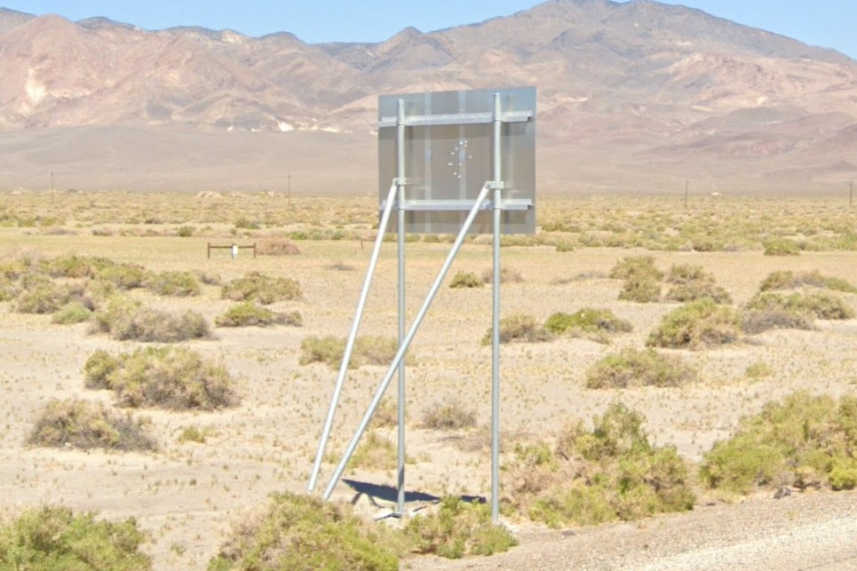 V-Shaped diagonal supports