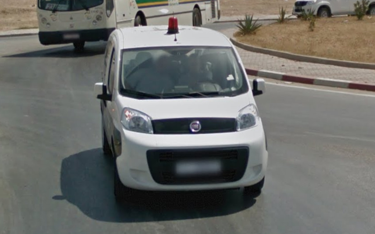 FollowCar_18
