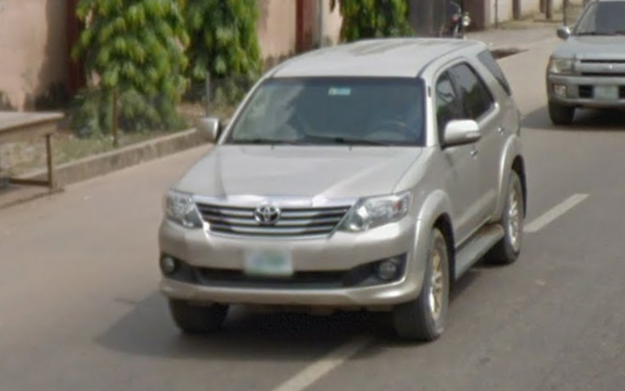 FollowCar_5