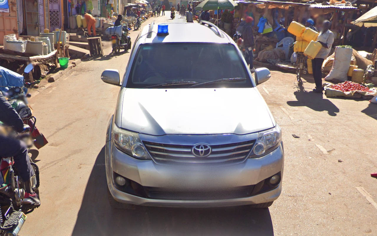 FollowCar_52