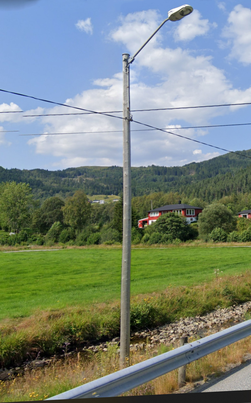 Pole_18