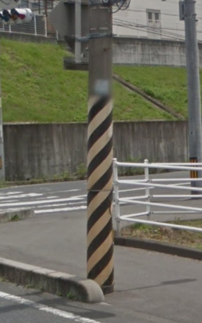 Pole_8